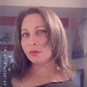 Meet your Posher, Adriana